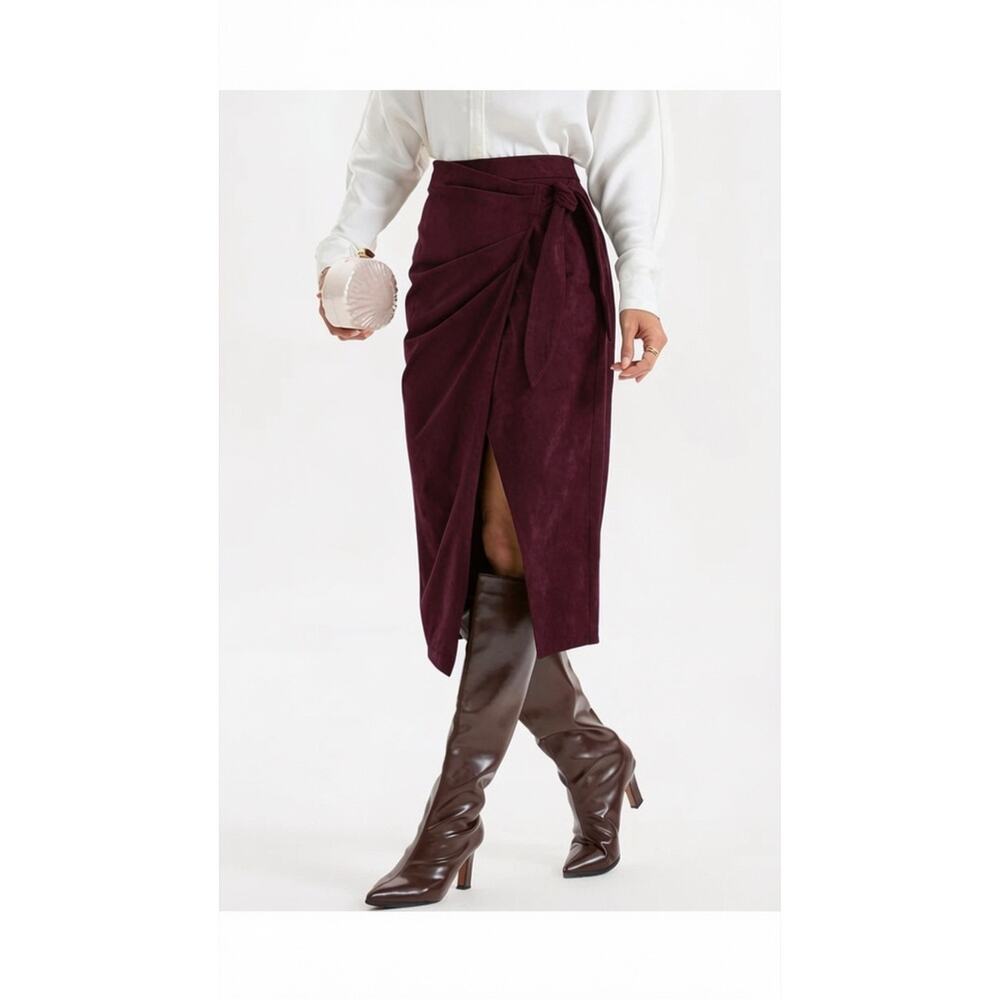Commense Burgundy Suede Effect Wrap Midi Skirt Size L US 9/10 – Quiet Luxury